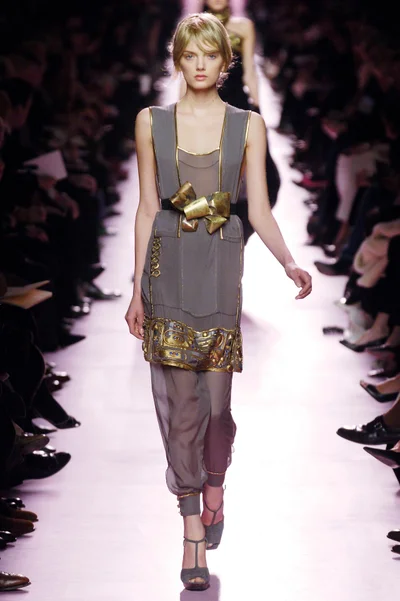 Look 29